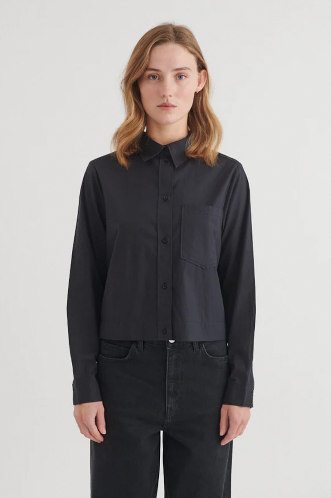 Basic Apparel Silje Cropped Shirt Shirts 001 Black
